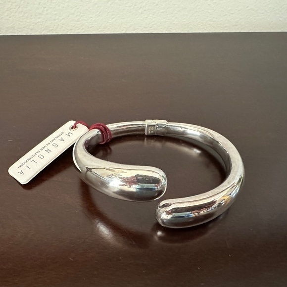 Magnolia Smooth Sterling Silver Hinged Bypass Wrap Bangle Bracelet 6.75" - Picture 1 of 11